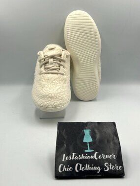 NWOB Allbirds Women's Cream Wool Runner Fluffs Casual Lace-Up Sneakers Sz 8 3279